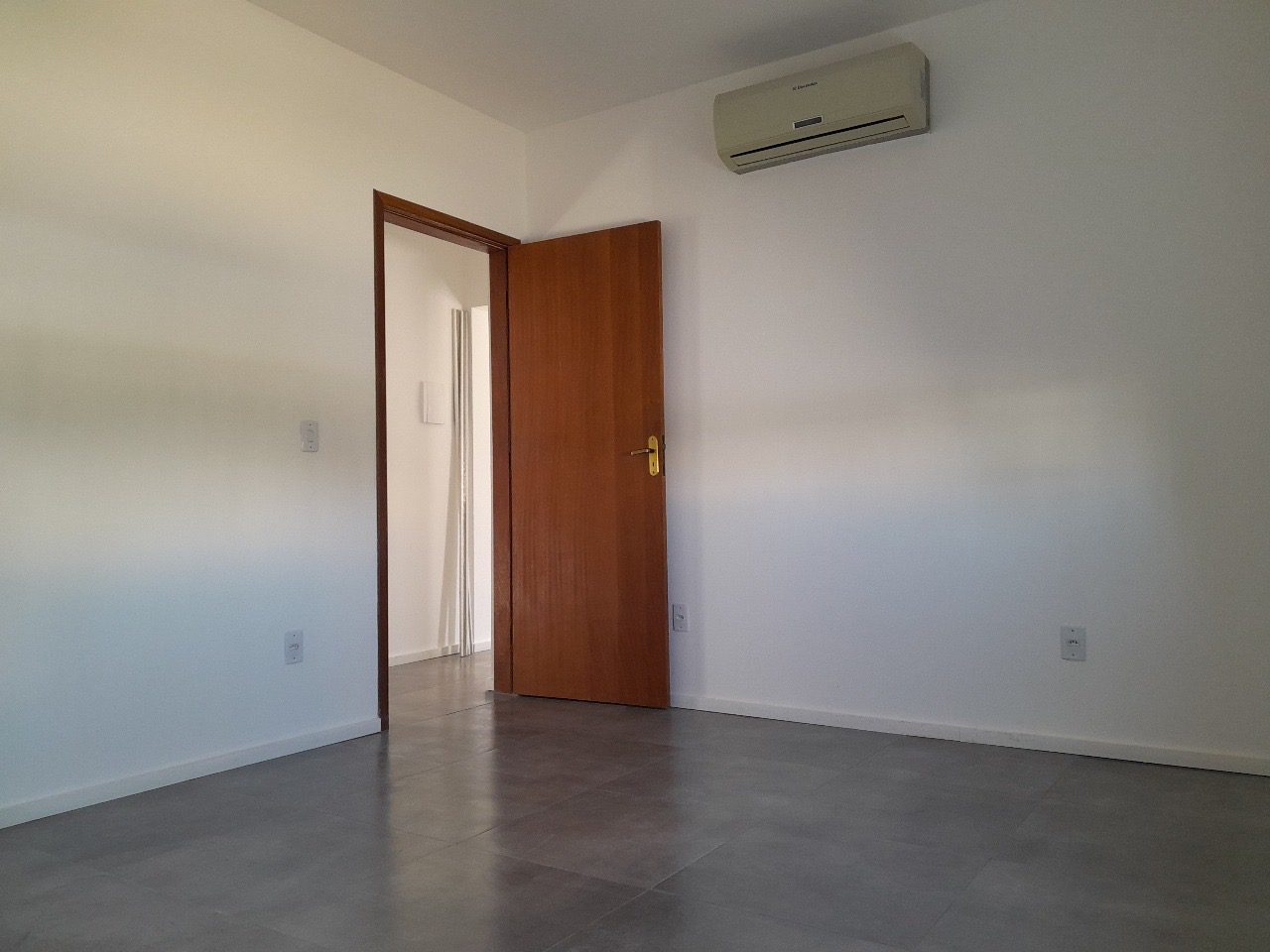 21e17f1b-4cb1-48a3-b126-09dcdef2e85f